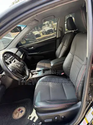 Toyota Camry SE 4dr Sedan (2.5L 4cyl 6A) 2017 Black