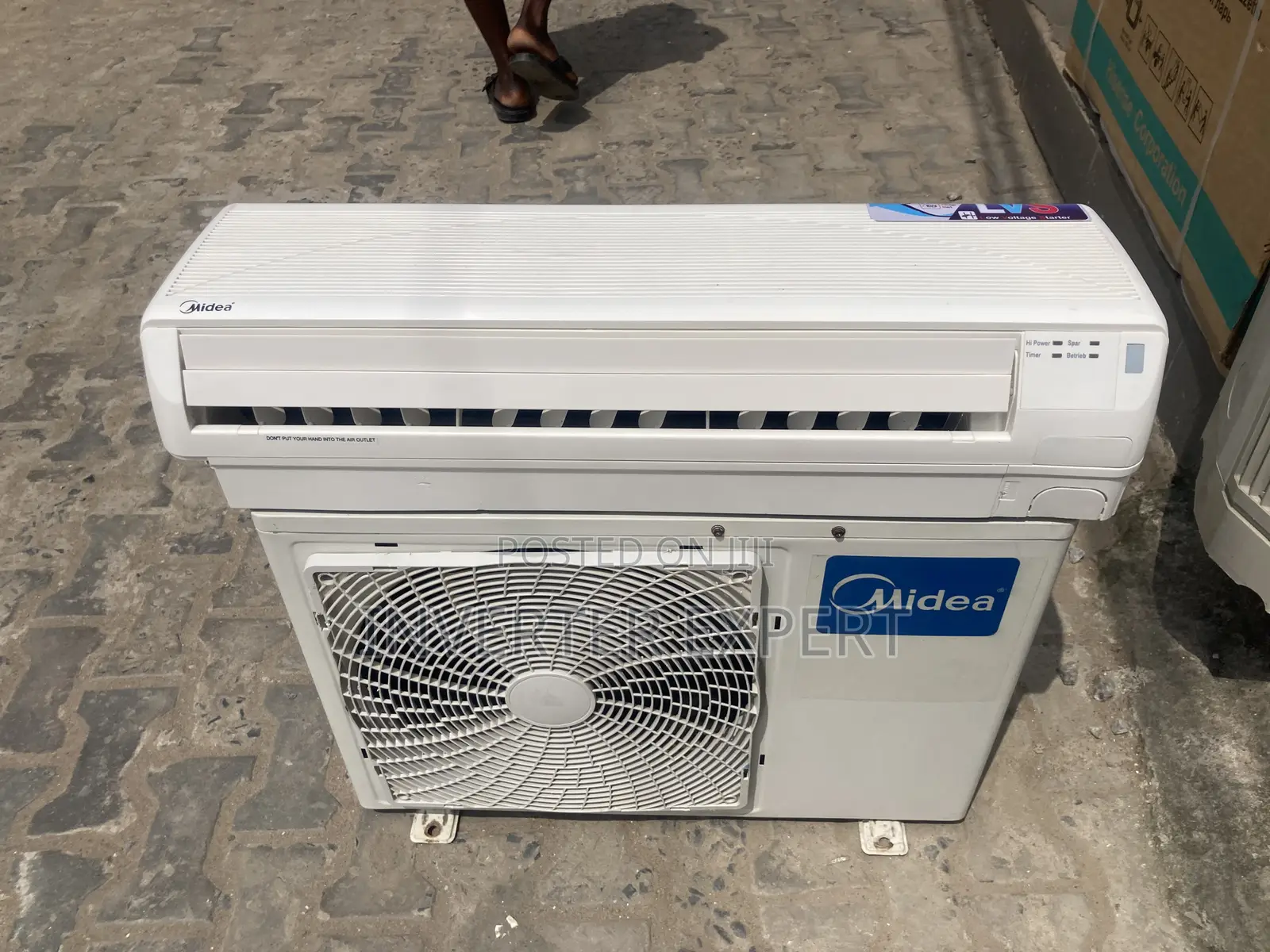 Medea Split Air Conditioner