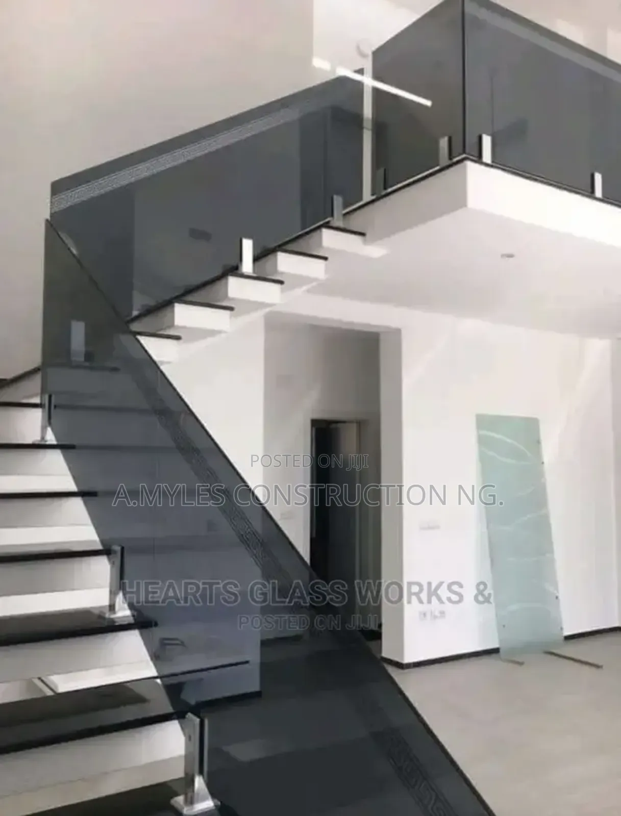 Uphold Glass Handrail