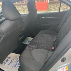 Toyota Camry LE FWD (2.5L 4cyl 8AM) 2018 Silver