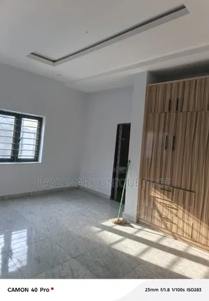 1bdrm Block of Flats in Power House Lugbe for rent
