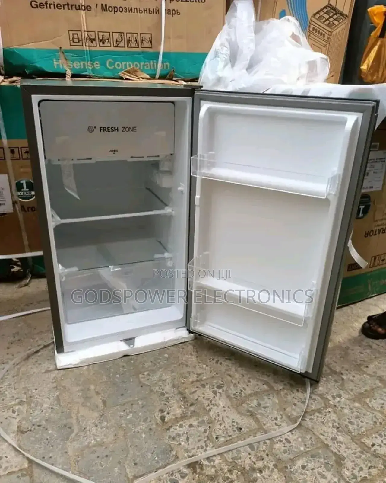 Hisense Standing Refrigerators 121l 2 Years Warranty