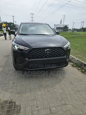 Toyota Corolla Cross LE 2025 Black
