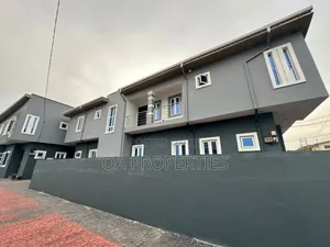 4bdrm Duplex in Ibadan for sale