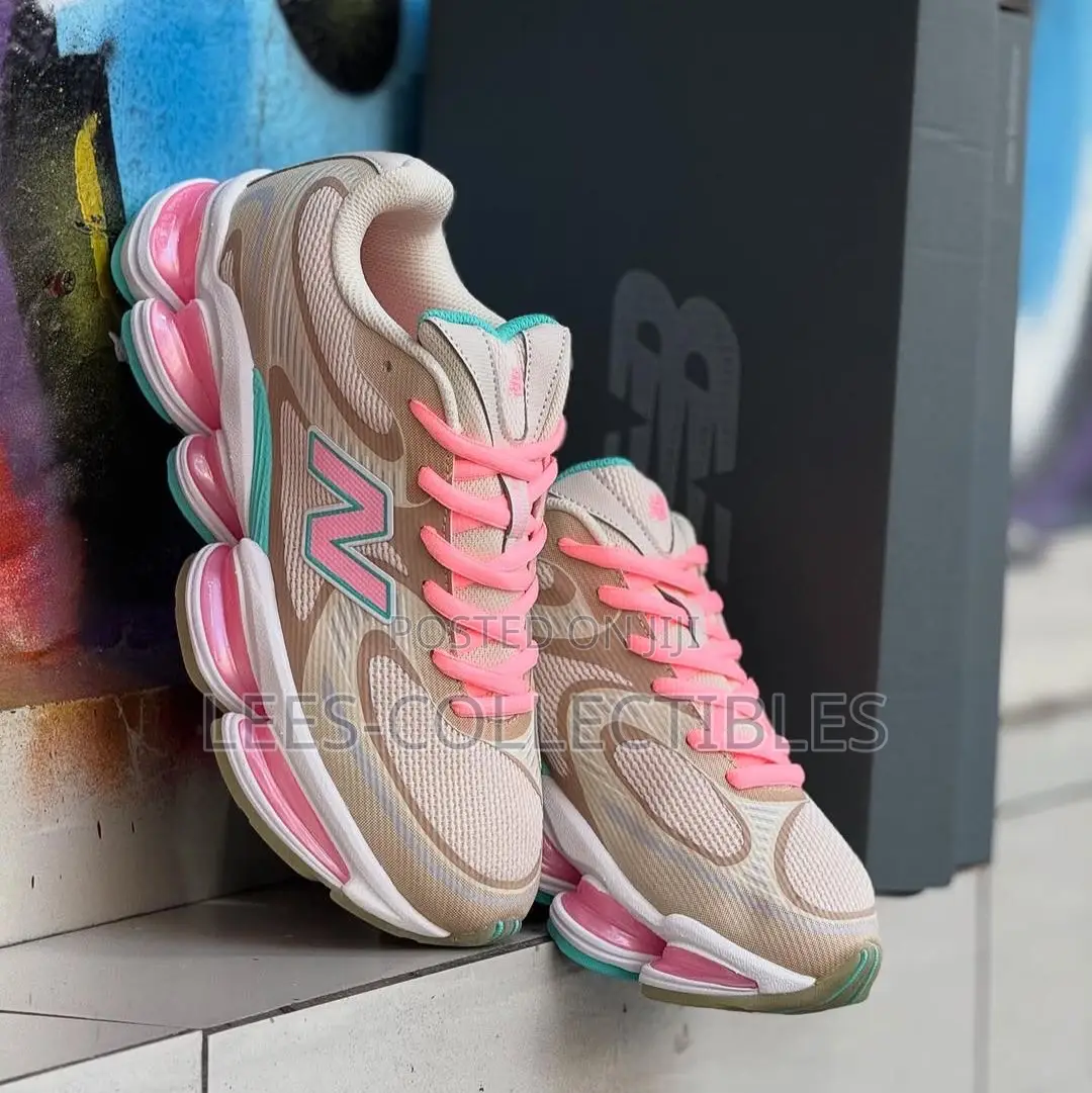 Quality New Balance Absorbs 2000 Sneakers