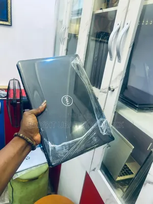 Laptop Dell Latitude 3520 16GB Intel Core i5 SSD 256GB