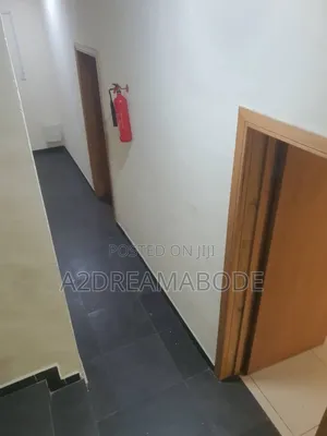 5bdrm Duplex in Shonibare Estate, Maryland for rent