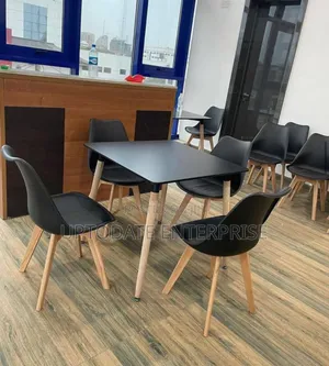 Wooden Center Table With Four Chairs