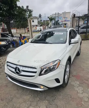 Mercedes-Benz GLA 250 2015 White