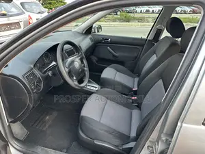 Volkswagen Golf 1.6 Comfortline 2005 Gray