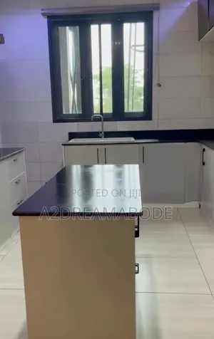Furnished 4bdrm Duplex in Shonibare, Maryland for rent