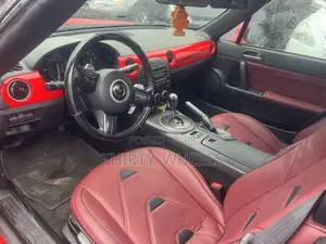 Mazda MX-5 2012 Red