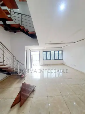 4bdrm Townhouse / Terrace in Lekki Phase 1 for rent