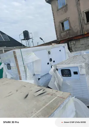 Digital Metal Perkins 350kva Soundproof Generator