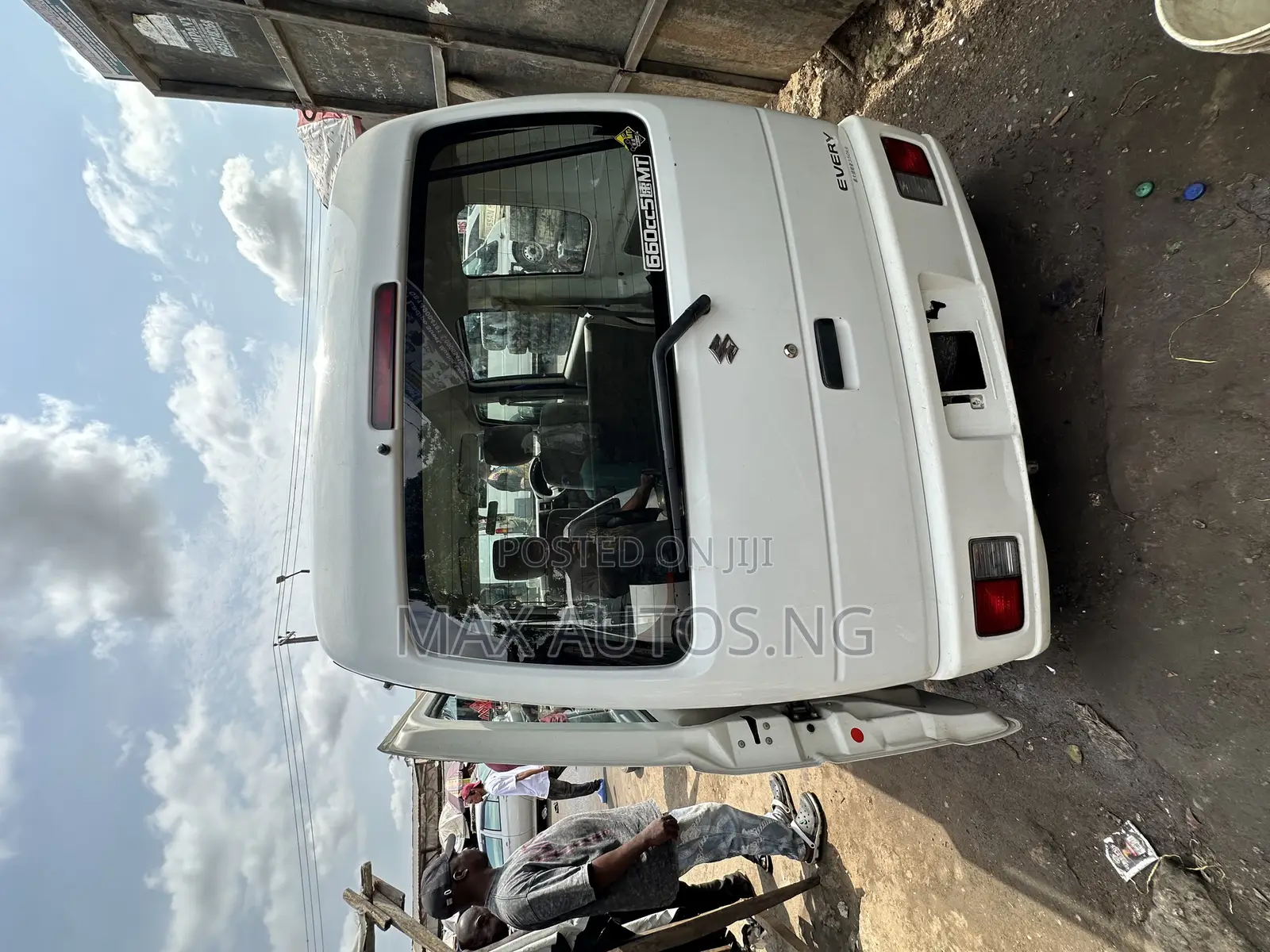 Suzuki Every 2010 White