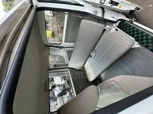 Suzuki Every 2010 White