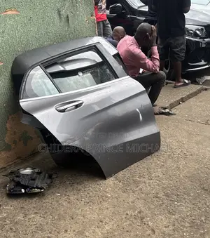 Complete Door for Gla250