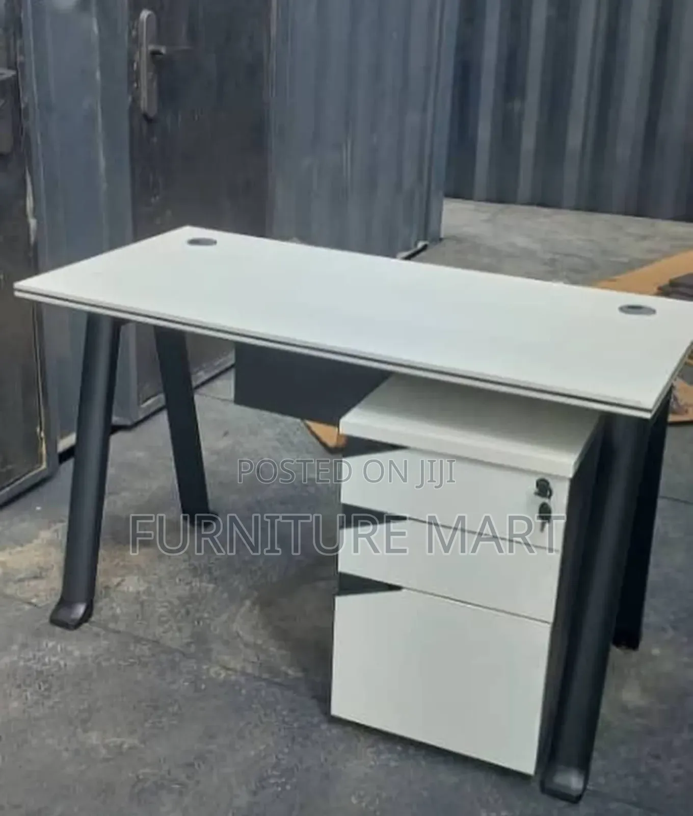 1.2cm Mini Executive Office Table