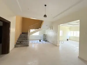 4bdrm Duplex in Life Camp for rent