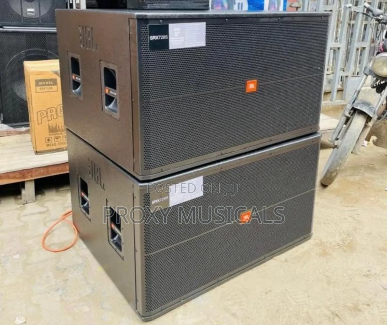 JBL Double Subwoofer Big Magnet Engraved