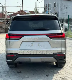 Lexus LX 600 2022 Silver