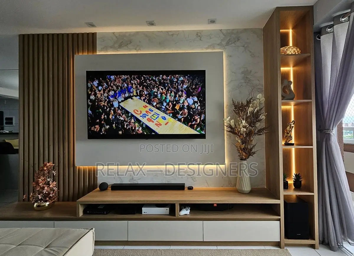 Winter  Beauty Tv  Console