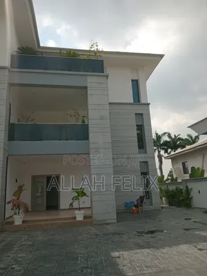 7bdrm Mansion in Maitama for sale