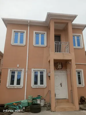 2bdrm Block of Flats in Palm 🌴 Crescent, Ado / Ajah for rent