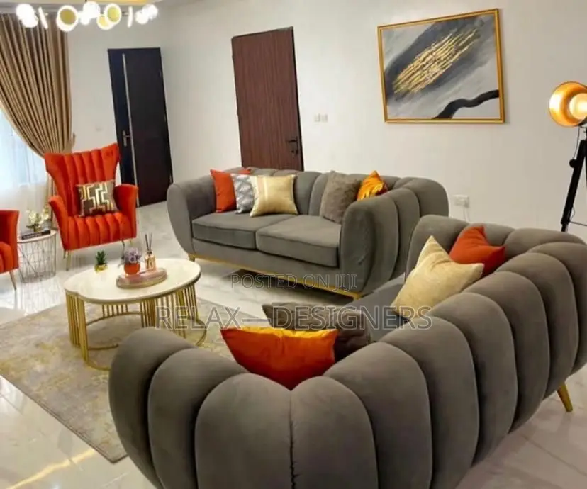 Chobby Sofa