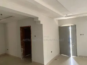 Grey Screeding, Smooth, Durable for in/Ex Building.