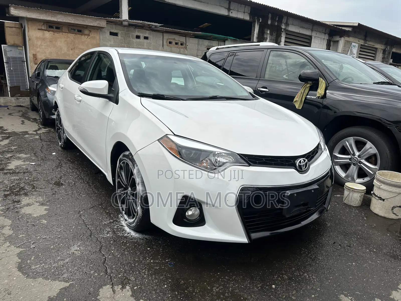 Toyota Corolla 2015 White