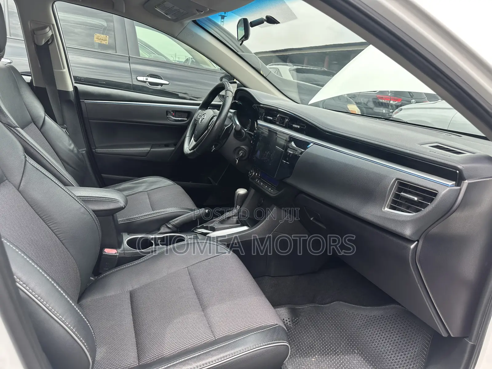 Toyota Corolla 2015 White