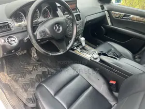 Mercedes-Benz C350 C350 BlueEFFICIENCY RWD 2011 White