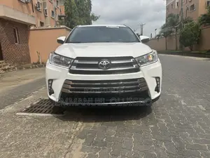 Toyota Highlander Limited V6 4x2 (3.5L 6cyl 6A) 2016 White