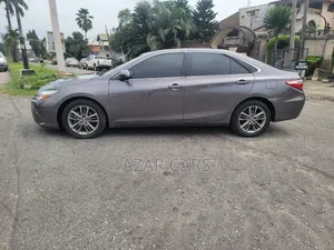 Toyota Camry SE 4dr Sedan (2.5L 4cyl 6A) 2016 Gray