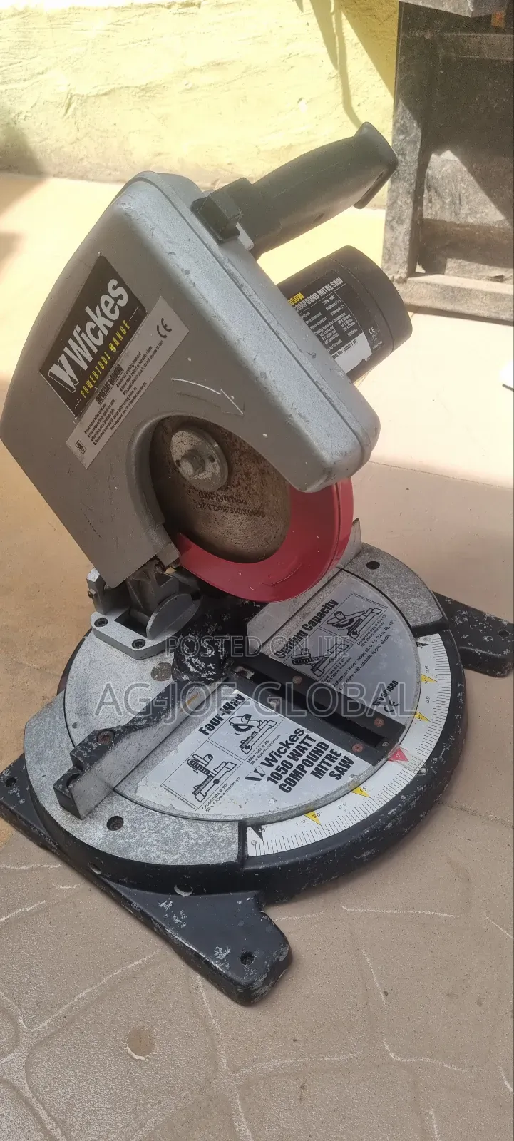 Mitre Saw Machine