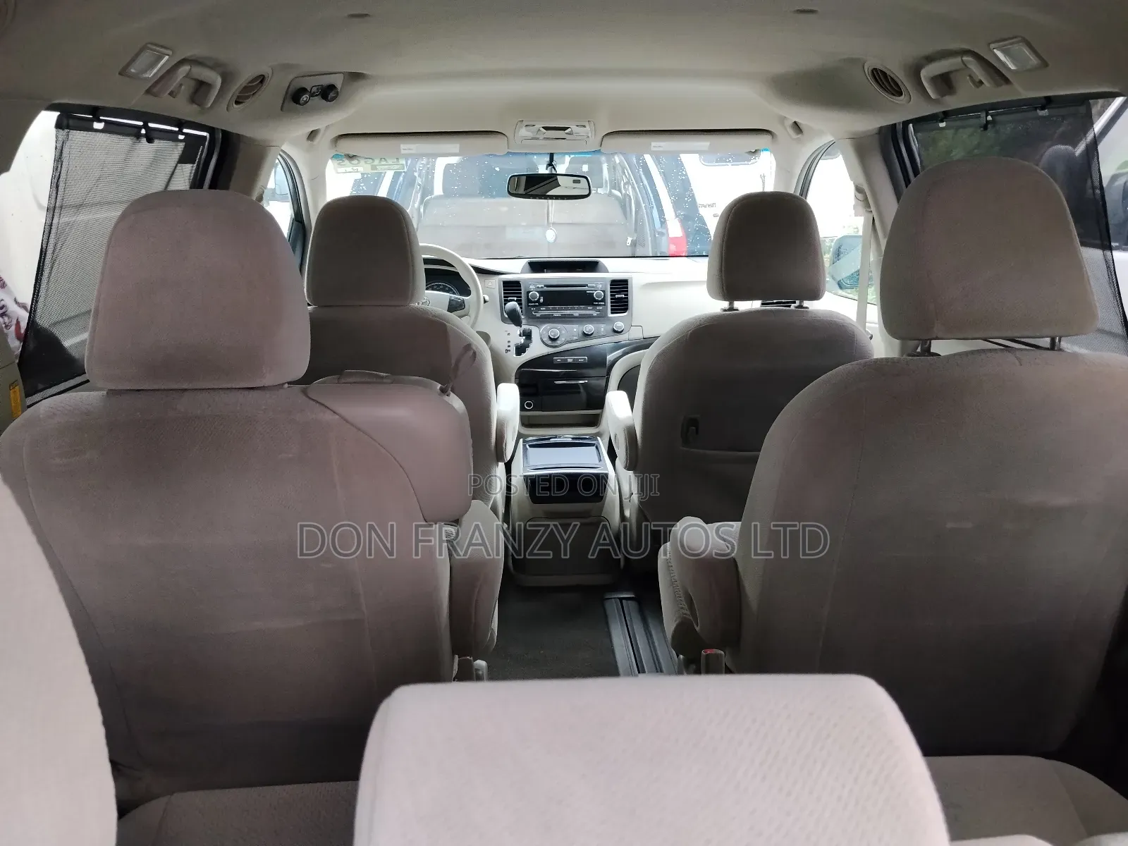 Toyota Sienna LE 7 Passenger 2012 Silver