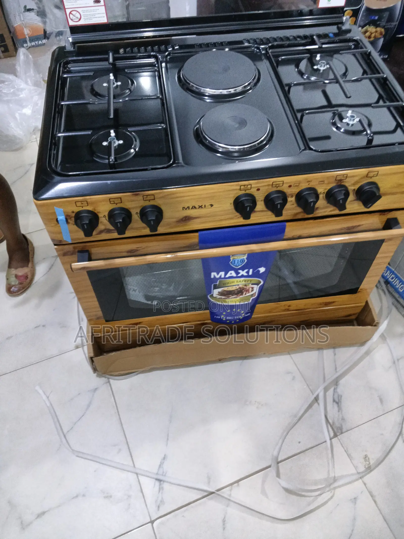 Maxi 4+2 Cooker for Professional Cooking