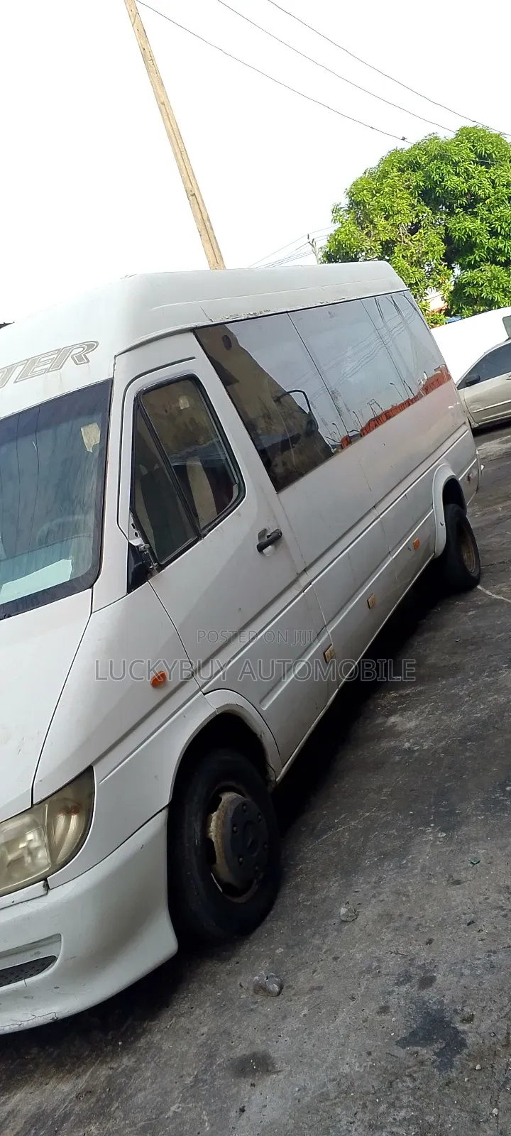 Mercedes-Benz Sprinter 2000 White