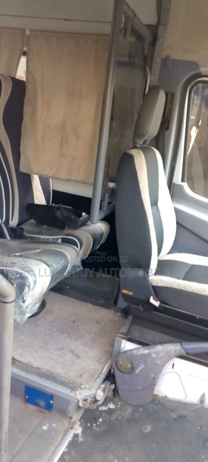 Mercedes-Benz Sprinter 2000 White