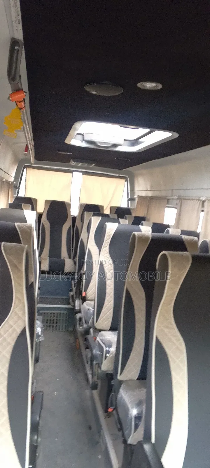 Mercedes-Benz Sprinter 2000 White