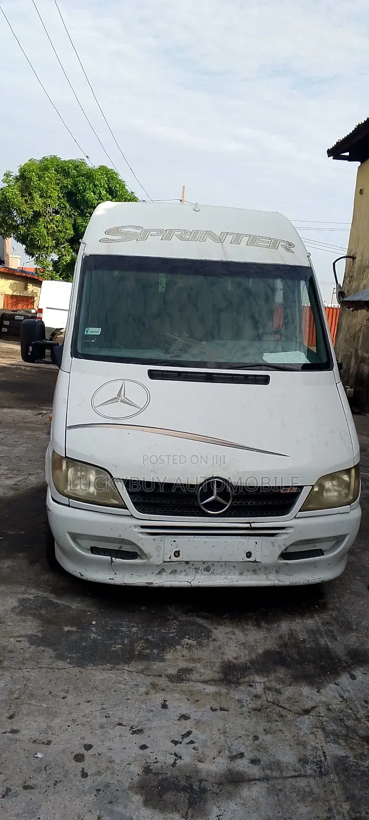Mercedes-Benz Sprinter 2000 White