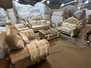 Royal Sofa Chairs With Center Table