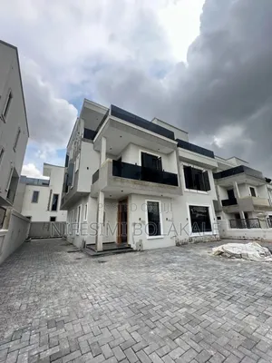 5bdrm Duplex in Agodi Gra, Akobo for sale