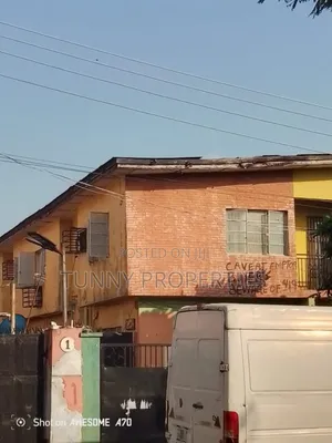 16bdrm Block of Flats in Santos Estate, Akowonjo for sale