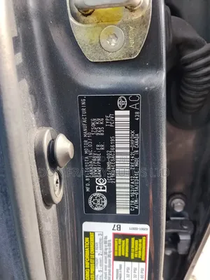 Toyota Matrix Hatchback FWD (1.8L 4cyl 5M) 2010 Gray