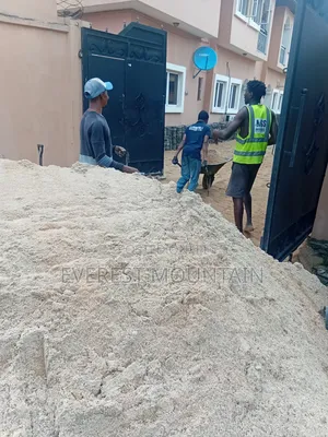Expert Bricklayer at Lekki