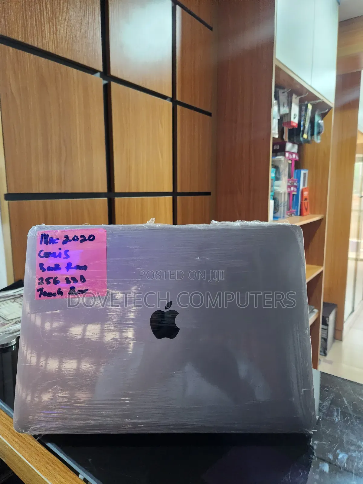 Laptop Apple MacBook Pro 2020 8GB Intel Core i5 SSD 256GB