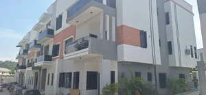 5bdrm Duplex in Garki for sale