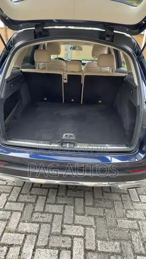 Mercedes-Benz GLC-Class 2018 Blue